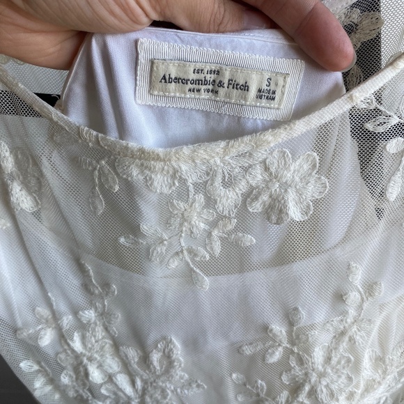 White Lace Abercrombie & Fitch Dress - Picture 2 of 3